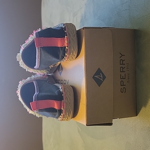 EUC Sperry Skysail Navy Slip-On - Picture 3 of 5